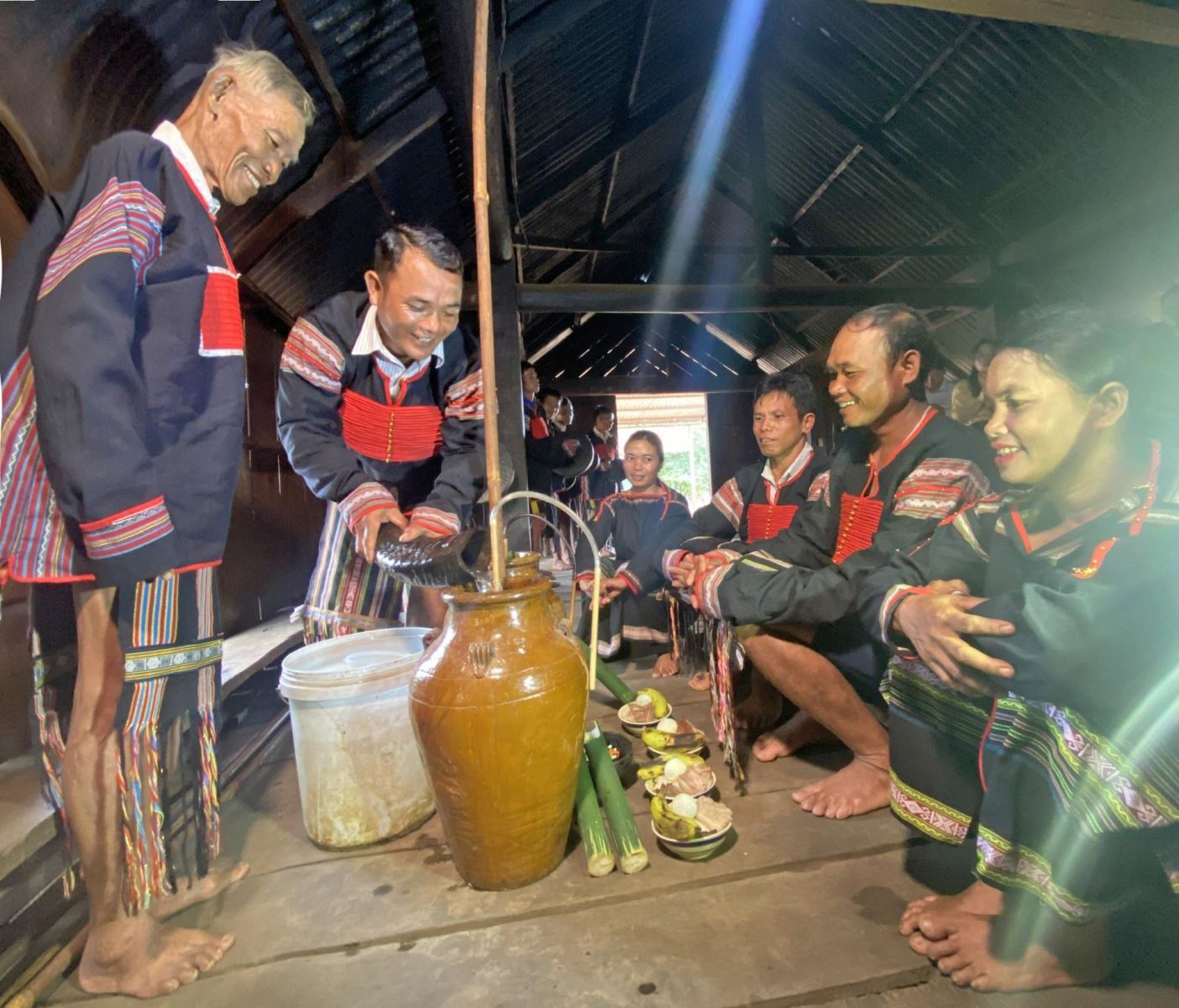 Độc đáo lễ kết nghĩa anh em của người M’nông