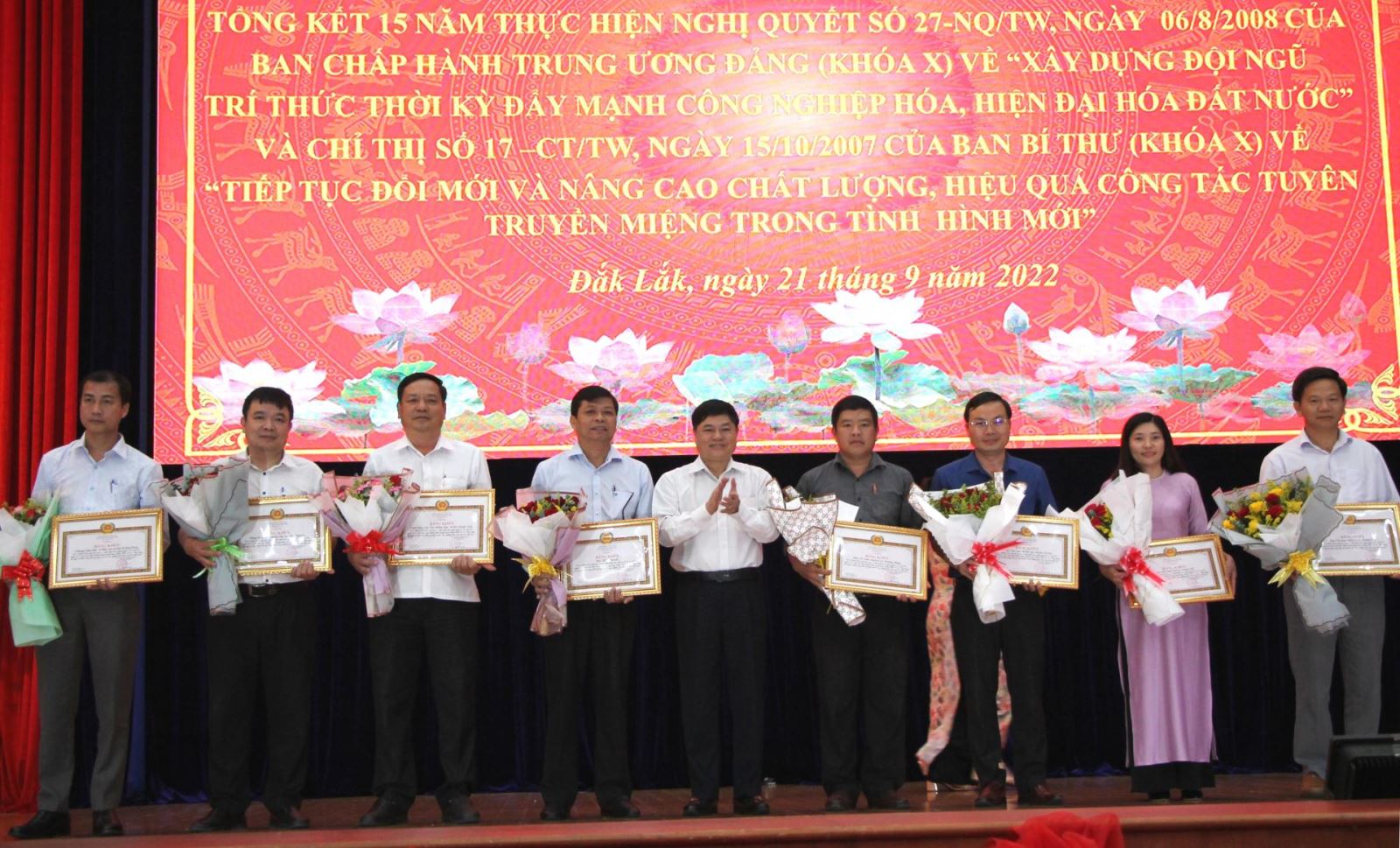 Tiếp tục nâng cao chất lượng, hiệu quả, phát huy vai trò của đội ngũ trí thức và công tác tuyên truyền miệng trong tình hình mới