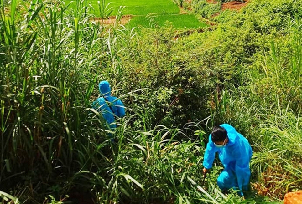 Tuyên truyền phòng chống dịch bằng loa di động, tiếng đồng bào DTTS