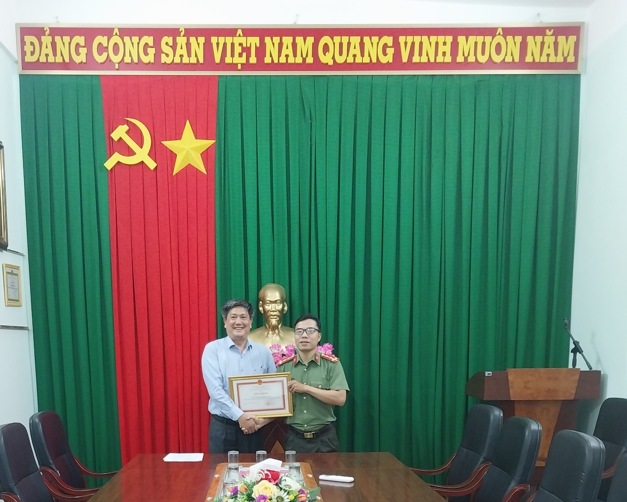 Ban Dân tộc đạt thành tích xuất sắc trong Phong trào toàn dân bảo vệ an ninh tổ quốc năm 2022