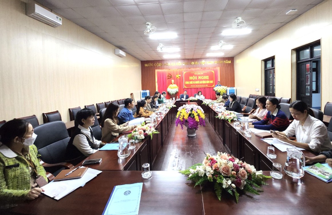 BAN DÂN TỘC TỈNH TỔ CHỨC HỘI NGHỊ CÔNG CHỨC, NGƯỜI LAO ĐỘNG NĂM 2022 