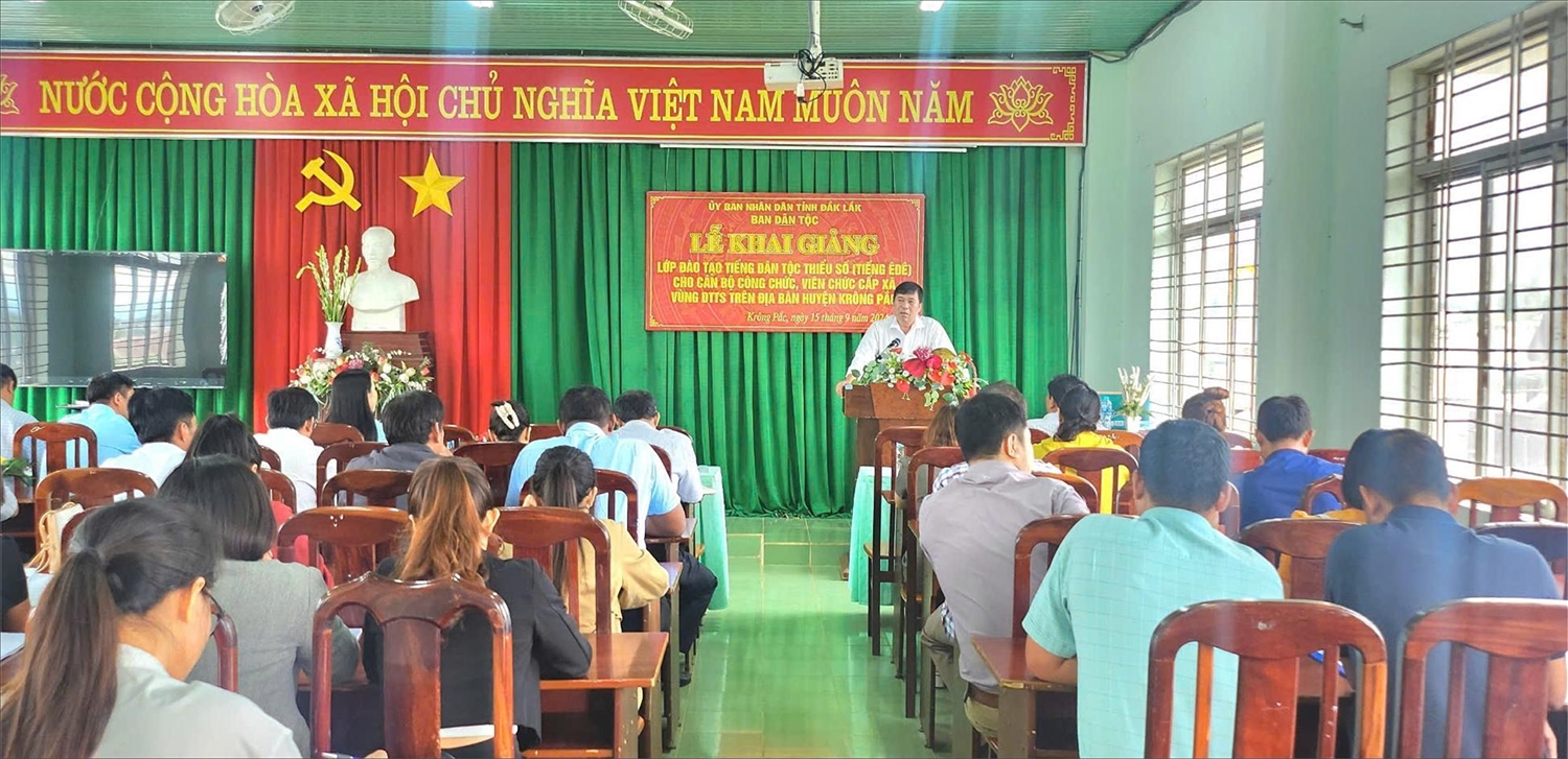 Biết ngôn ngữ để hiểu đời sống, tập quán đồng bào DTTS, hiệu quả thực hiện chính sách sẽ nâng cao