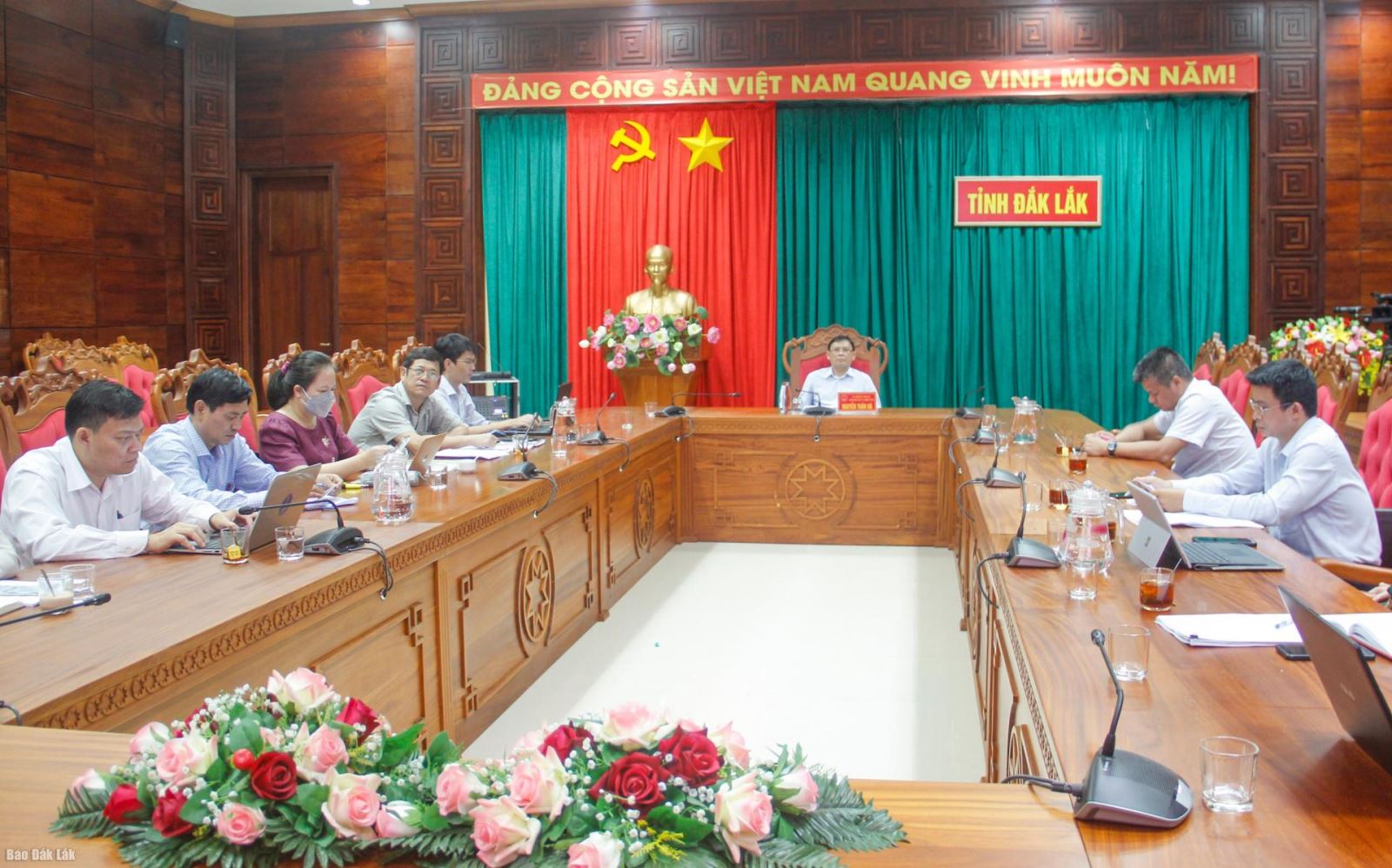 Tiếp tục đẩy mạnh cải cách hành chính để phục vụ người dân, doanh nghiệp