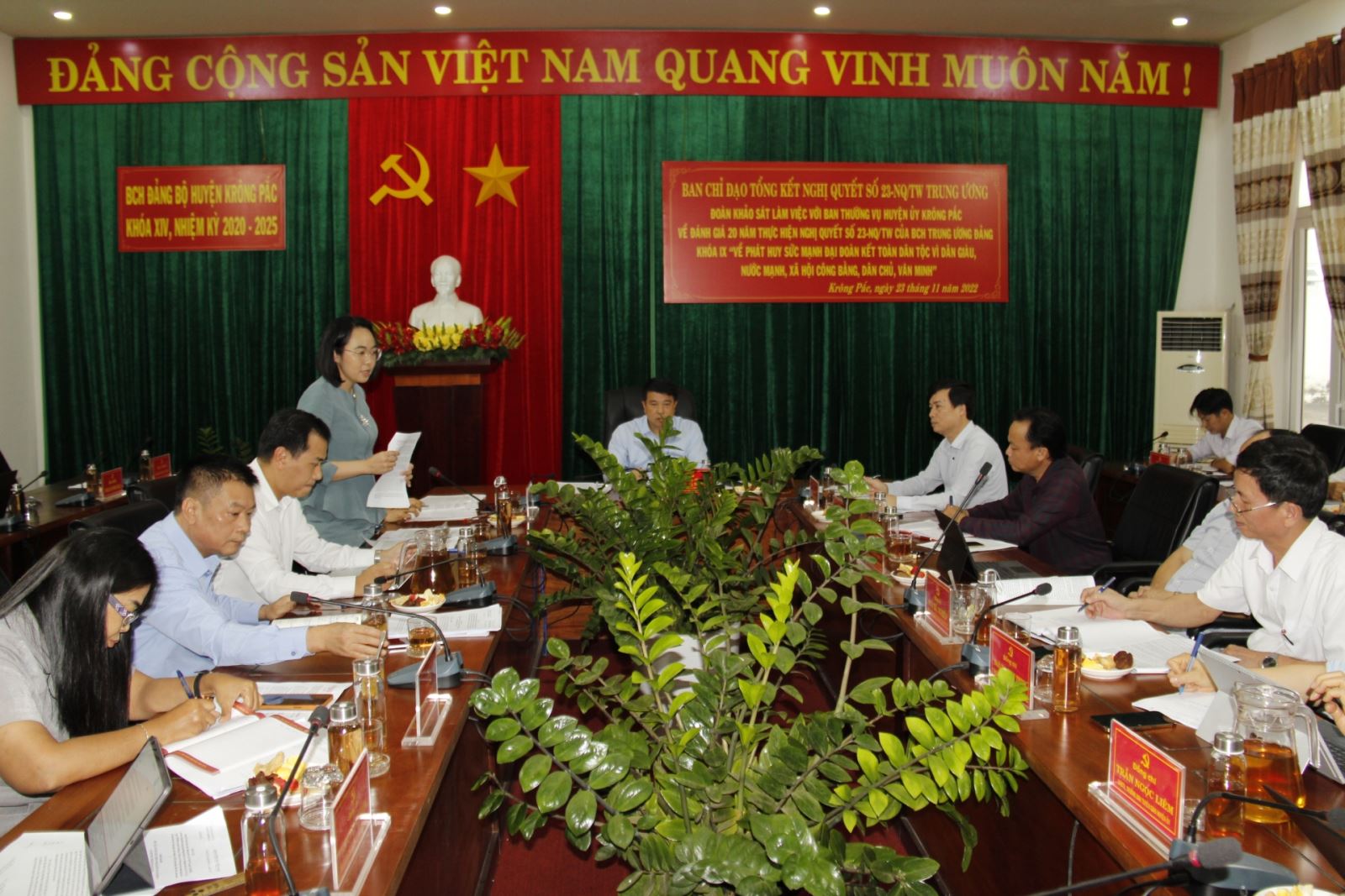 Đoàn công tác của Trung ương làm việc tại huyện Krông Pắc về thực hiện Nghị quyết số 23-NQ/TW