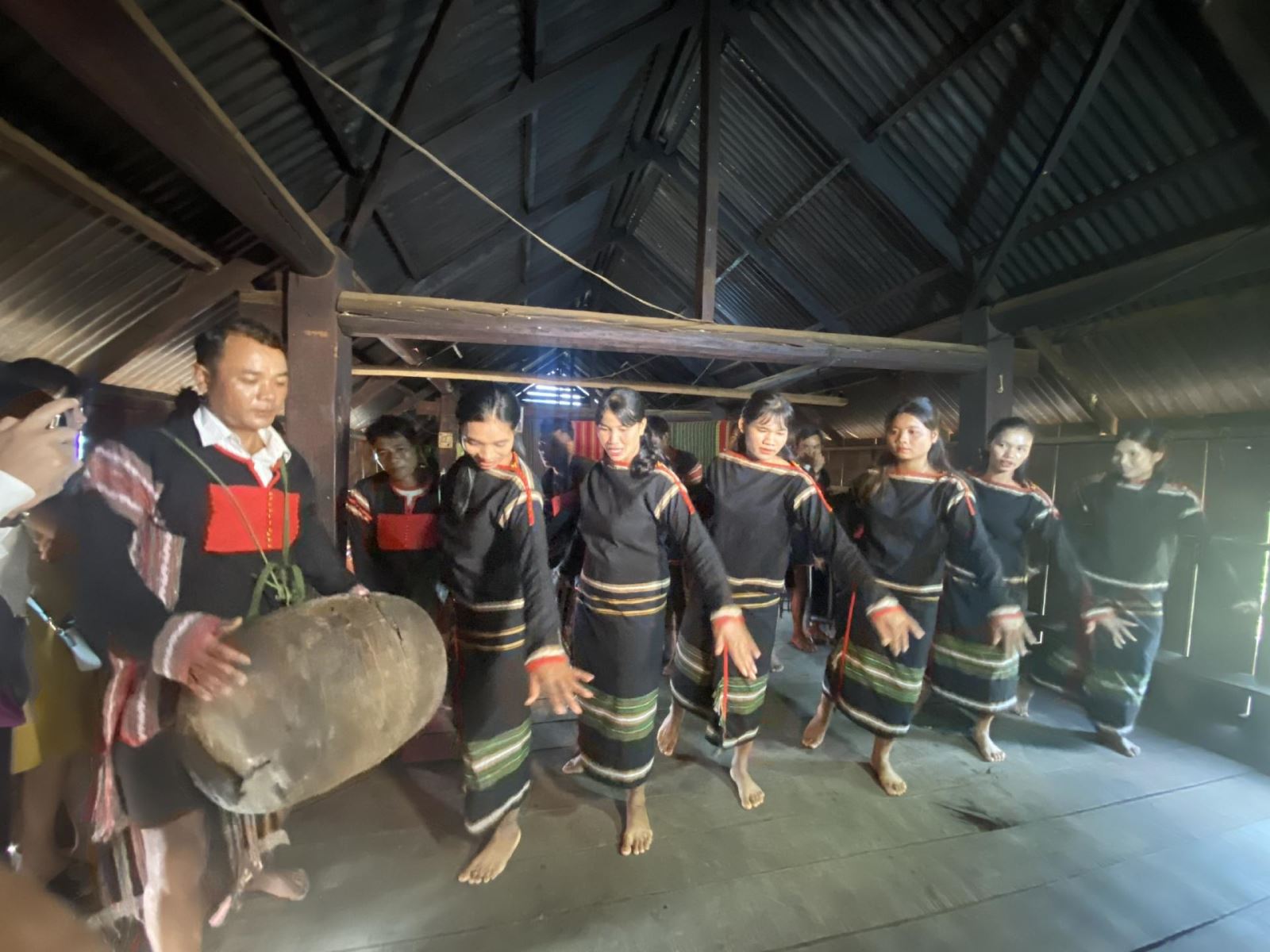 Bảo tồn văn hóa cồng chiêng gắn với đời sống cộng đồng