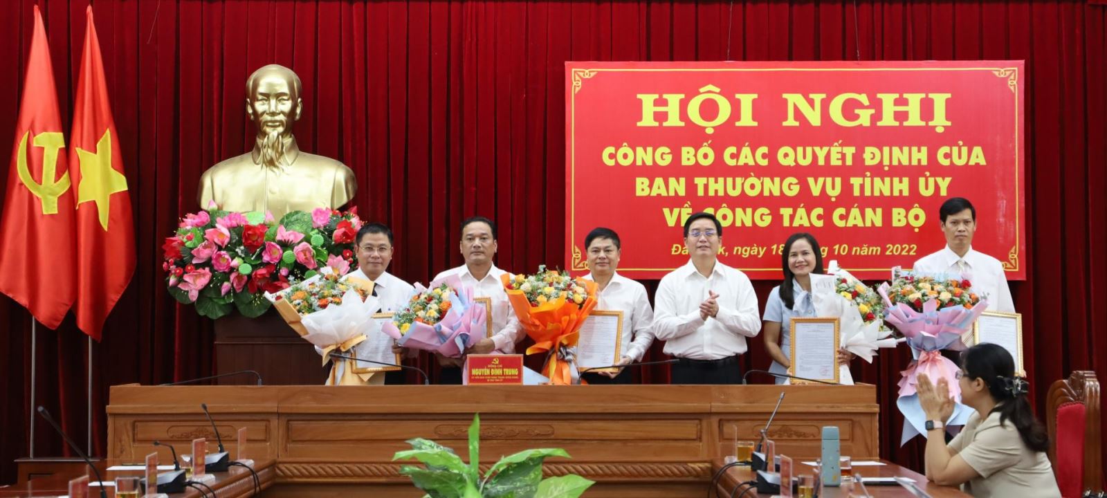 Công bố các quyết định của Ban Thường vụ Tỉnh uỷ về công tác cán bộ