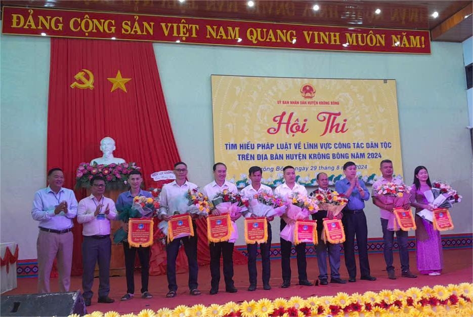 Đắk Lắk: Nhiều địa phương tổ chức Hội thi tìm hiểu pháp luật về công tác dân tộc