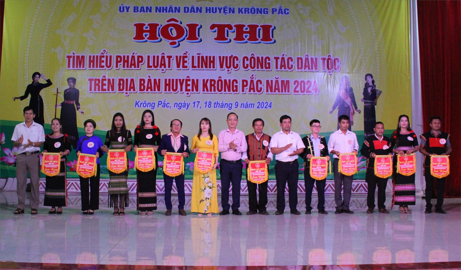 Krông Pắc (Đắk Lắk): Tổ chức Hội thi tìm hiểu pháp luật về công tác dân tộc