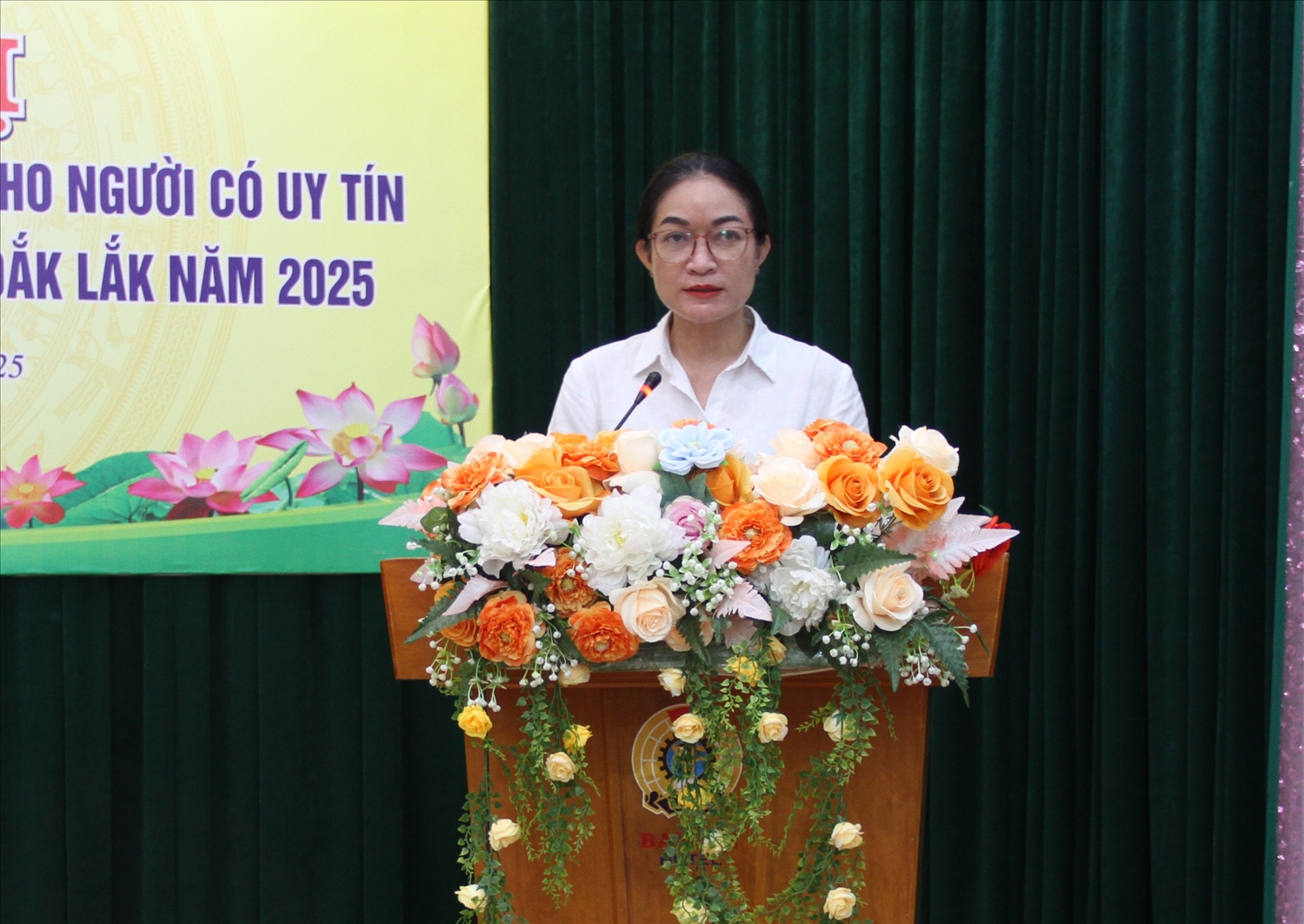 Bồi dưỡng kiến thức để Người có uy tín phát huy hơn nữa vai trò “cầu nối”