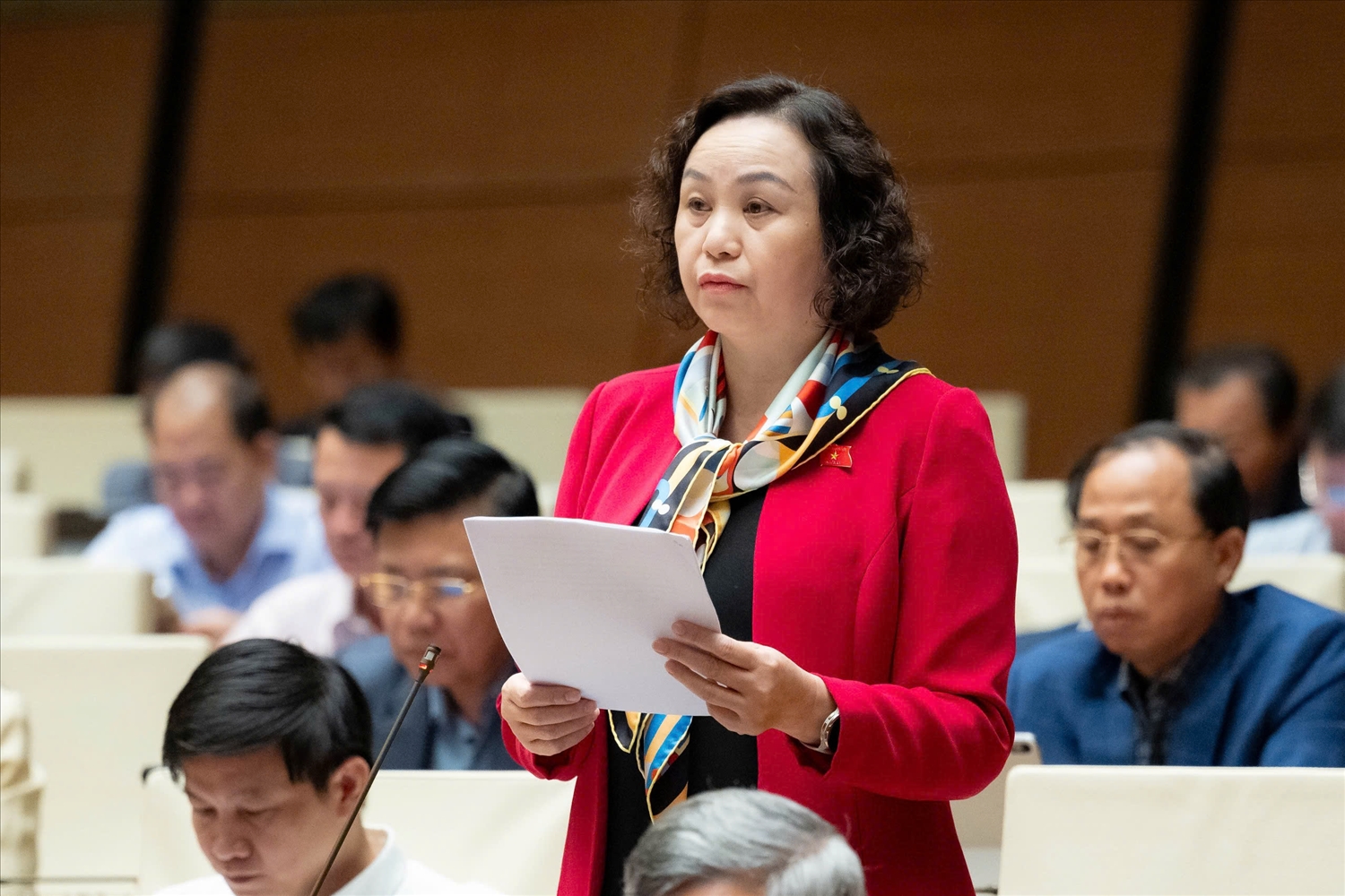 Cần có chính sách đặc thù phát triển, nâng cao chất lượng đội ngũ viên chức vùng đồng bào DTTS