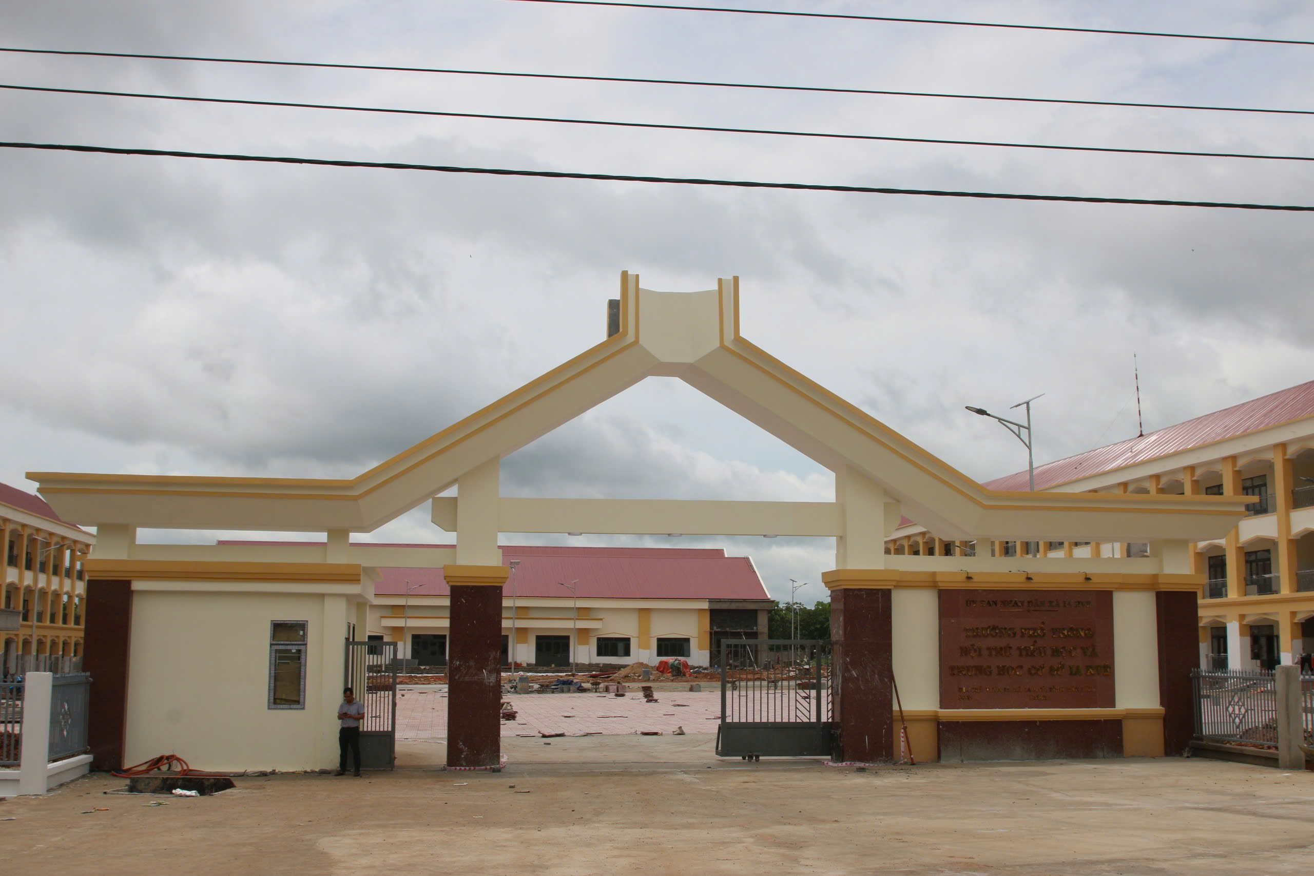 hoc-sinh.jpg